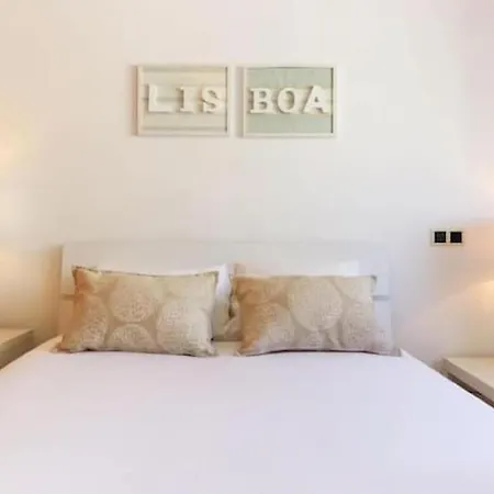 Parque Nacoes Flat W Parking Lisbon