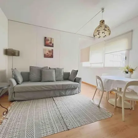 Parque Nacoes Flat W Parking Apartment *
