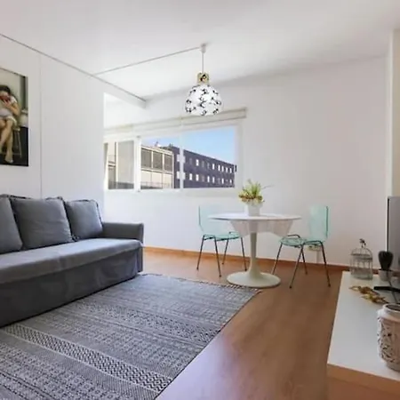 Parque Nacoes Flat W Parking * Лиссабон